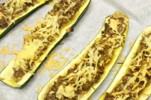 Gevulde courgette met gehakt & kerrie