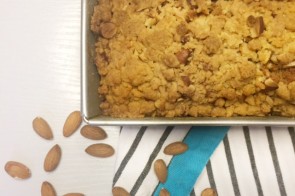 Koffiecake met amandelcrumble